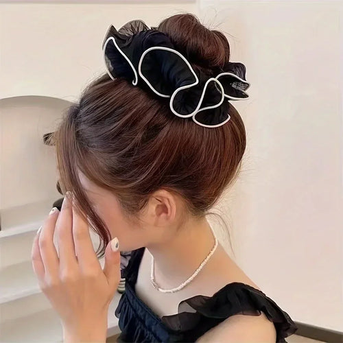 THE BLOSSOM SCRUNCHIE SET