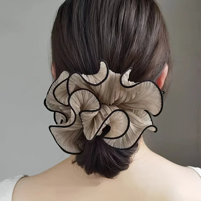 THE BLOSSOM SCRUNCHIE SET